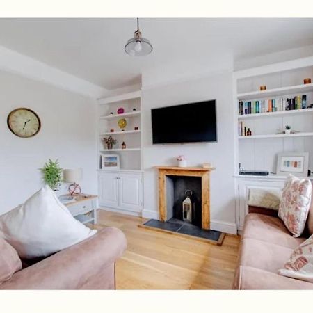 Charming 3-Bed Cottage In Swanage Kültér fotó