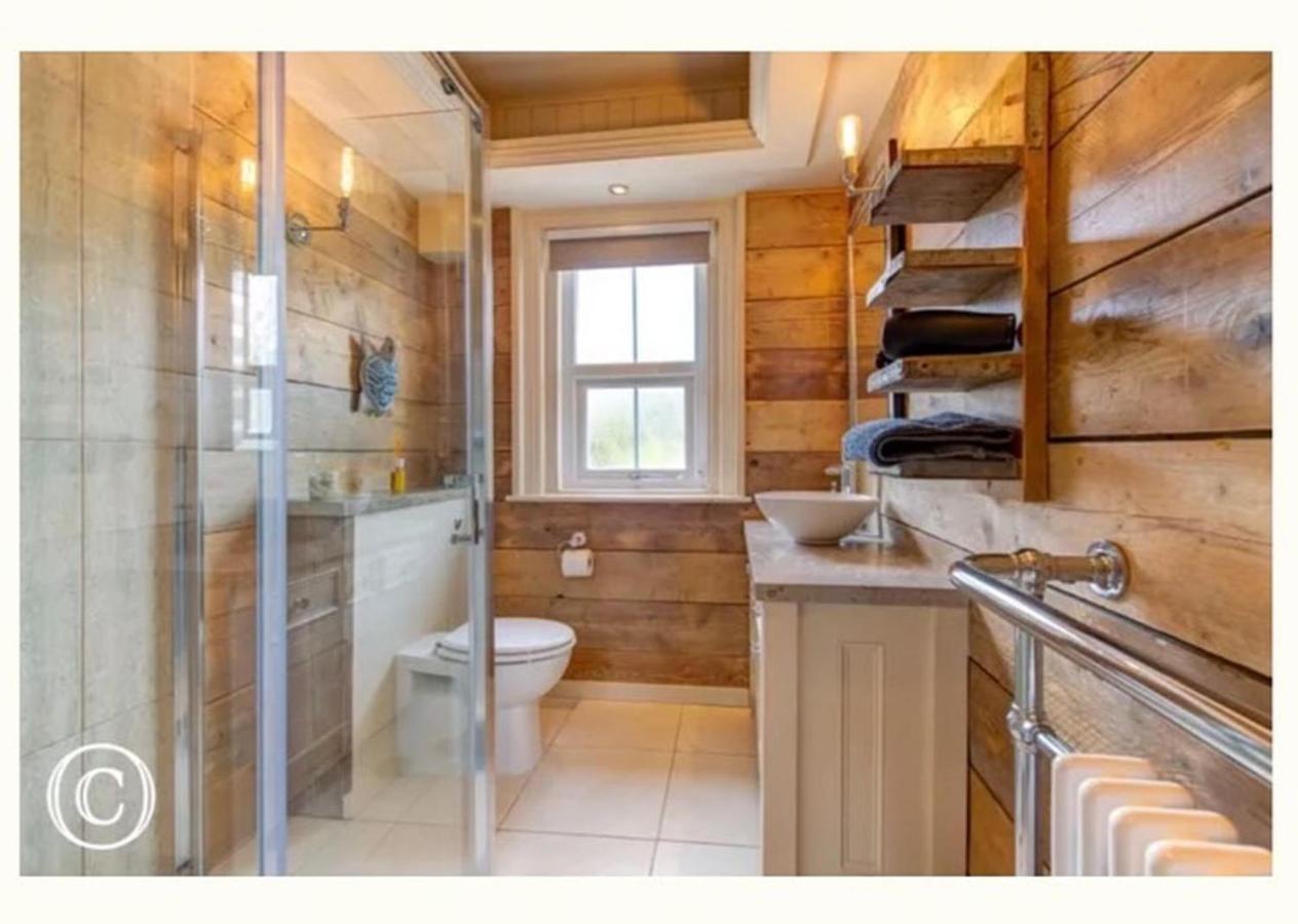 Charming 3-Bed Cottage In Swanage Kültér fotó